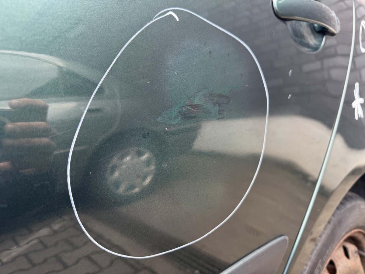 Skoda Fabia 2 original T&uuml;r hinten links LF6K Highland Gr&uuml;n Flie&szlig;heck Rohbau Bj.2008